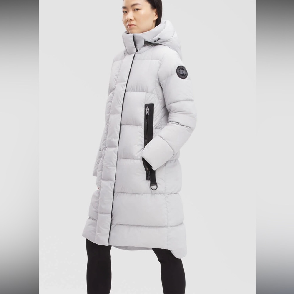 Preowned Canada goose byward parka medium light grey